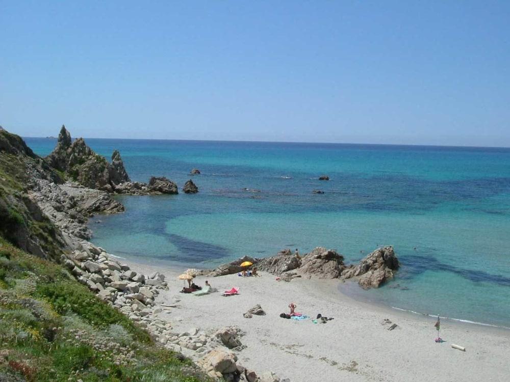 劳格诺多罗俱乐部酒店 Olbia Tempio 外观 照片