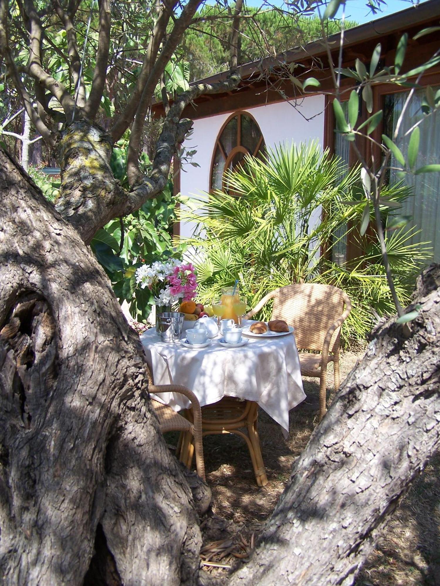 劳格诺多罗俱乐部酒店 Olbia Tempio 外观 照片